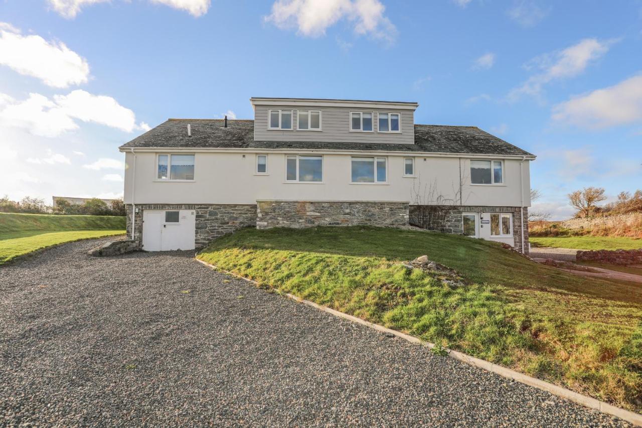 Southcott Apartment Trearddur Exterior photo